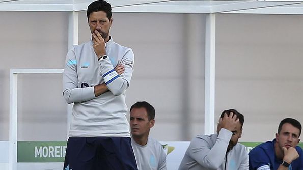 «Despedir Vítor Bruno no curto prazo prova aos adeptos que Villas-Boas estava errado»