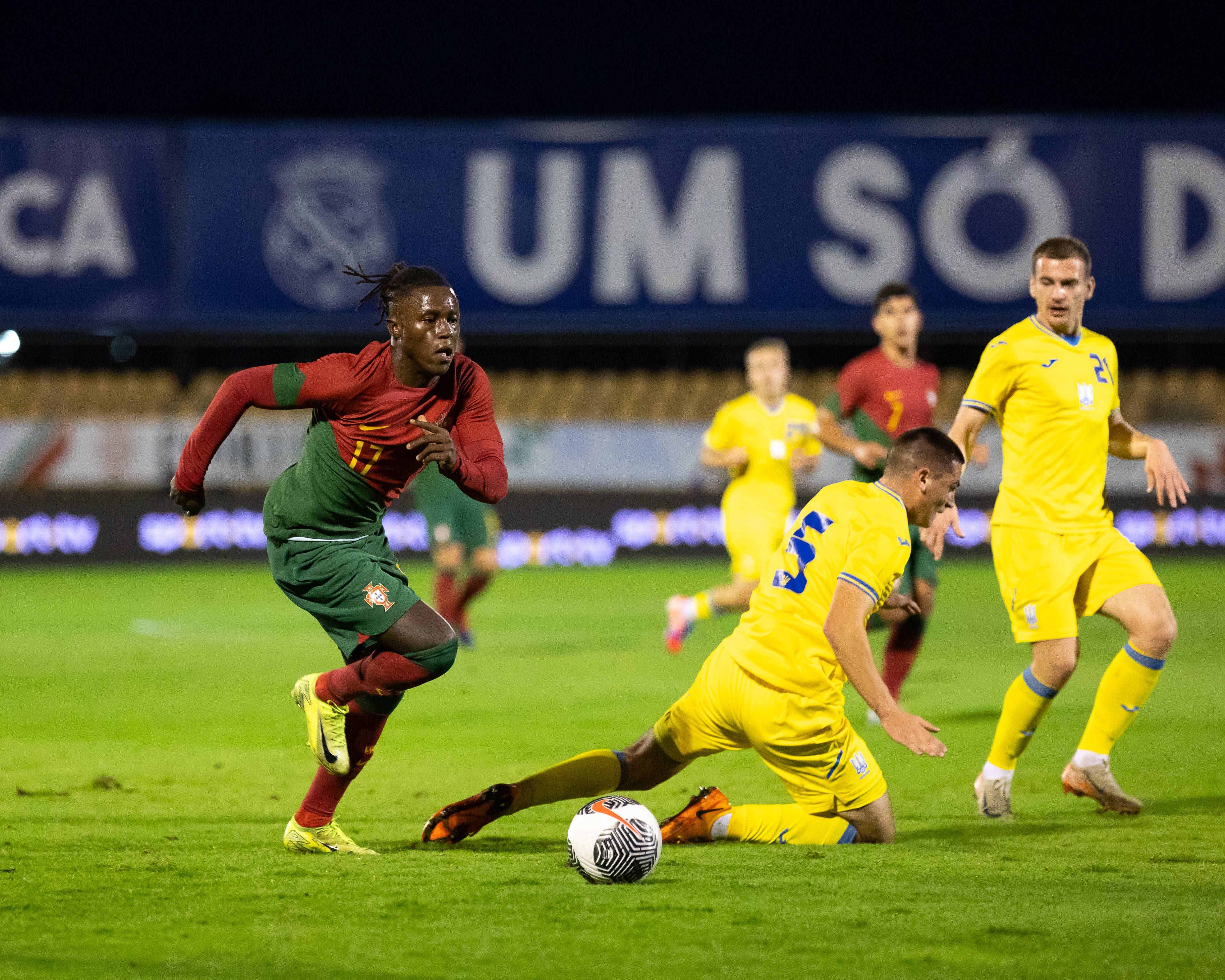 Seleção: as camisolas de Quenda e Fábio Silva (e a mudança de Félix)