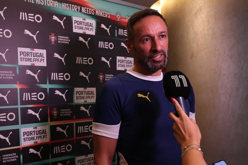 Selecionador Bino Maçães - Foto: FPF