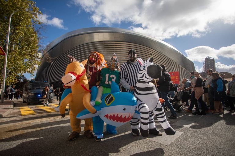 Festa nas ruas de Madrid antes do jogo da NFL no Bernabéu - Foto: IMAGO