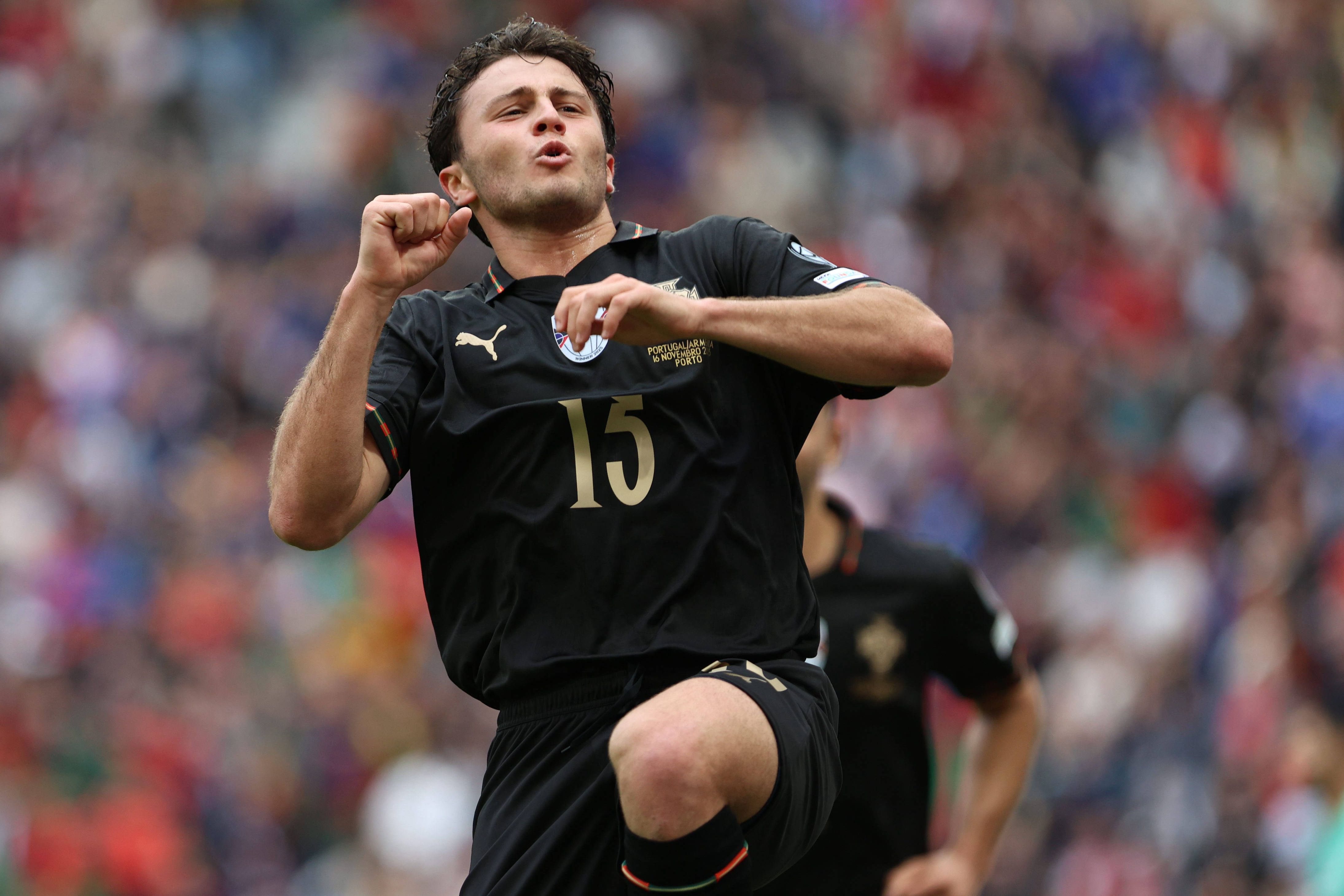 João Neves brilhou na goleada que Portugal aplicou à Arménia