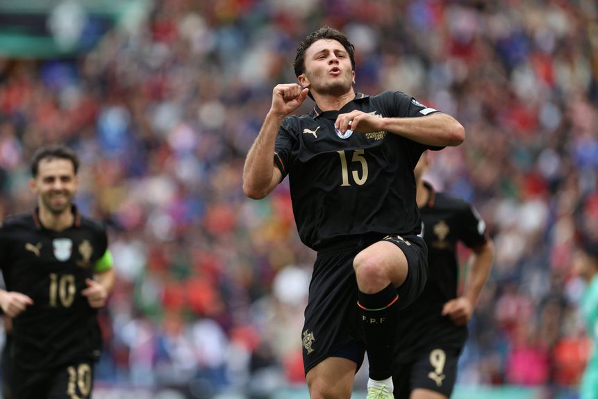 João Neves brilhou na goleada que Portugal aplicou à Arménia