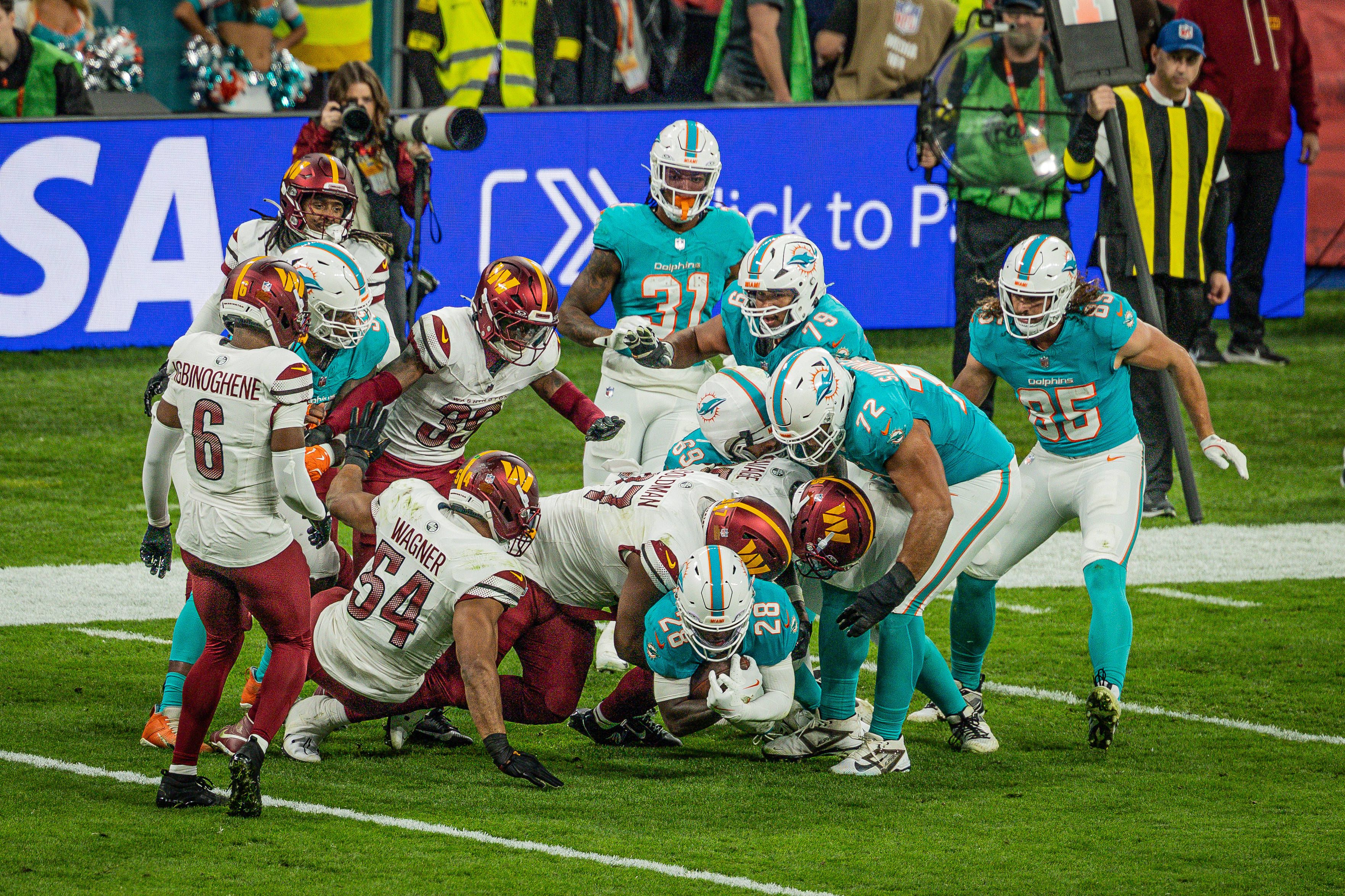 Miami Dolphins e Washington Commanders mediram forças no Bernabéu, Madrid - Foto: IMAGO