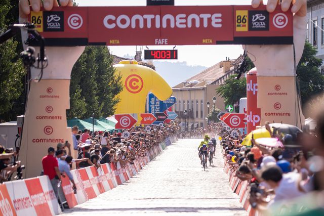 Segunda fase da Volta a Portugal em Fafe, a reta final do percurso