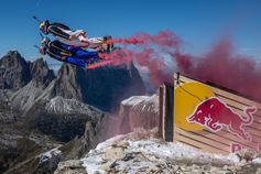 Conseguirá o ser humano voar? Sim! O sonho tornou-se real e é espetacular