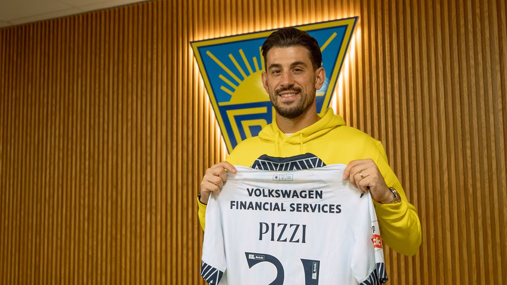 Pizzi revela que uma das premissas para a sua contratação foi a de ajudar um plantel muito jovem a crescer e evoluir. Foto: Breno Barison