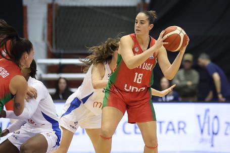 Portugal vence Islândia a preparar qualificação para o Europeu