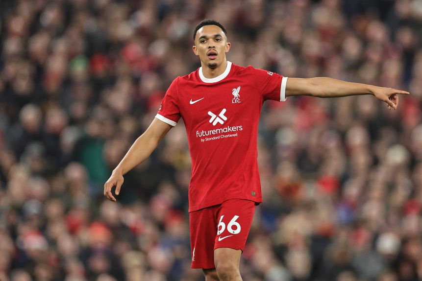 Trent Alexander-Arnold vai deixar o único clube que já representou na carreira
