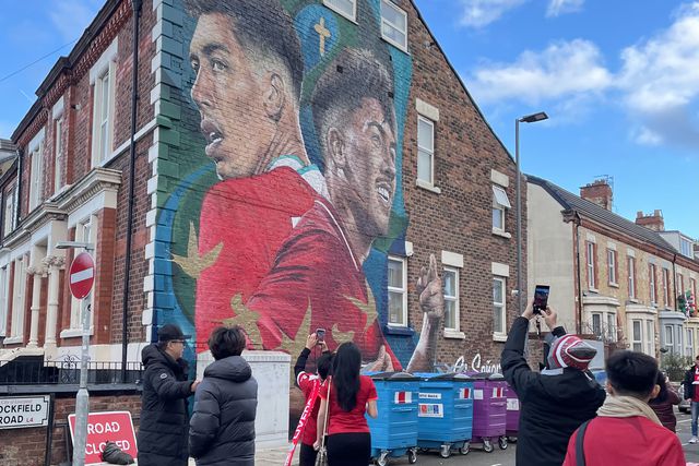 Anfield é um estádio especial até pelo que o rodeia (fotos)