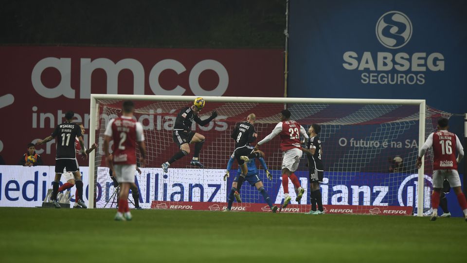 Que jogo! Benfica derrota SC Braga e assume liderança da Liga (veja o resumo)