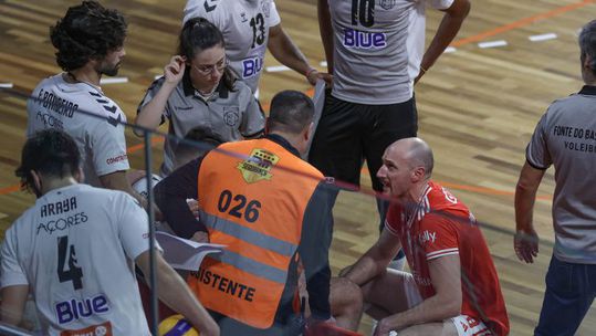 Capitão do Benfica Hugo Gaspar recebeu cartão branco por auxiliar adversário