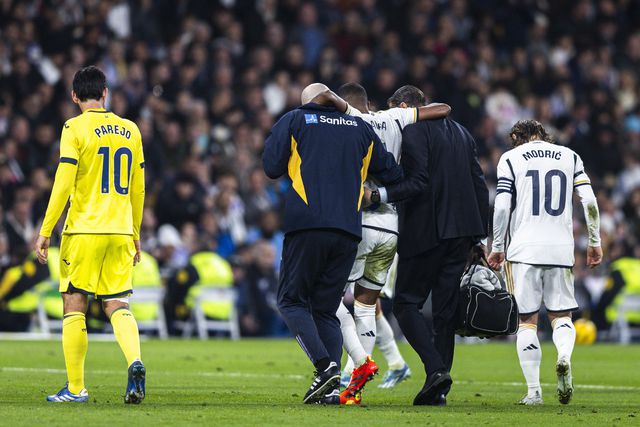 Alaba lesiona-se gravemente e não joga mais esta época