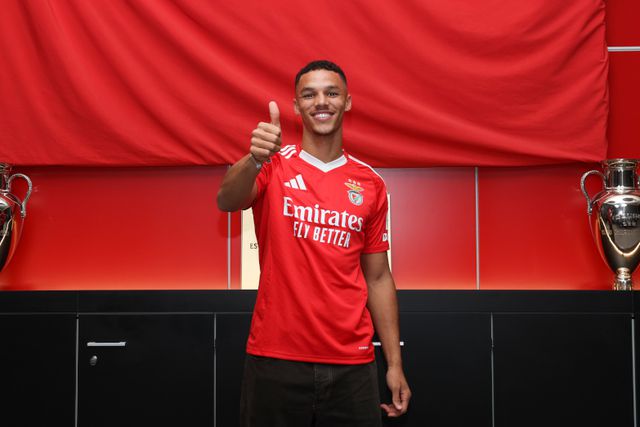 Bah renova pelo Benfica e lança desafio: «Queremos ser campeões!»