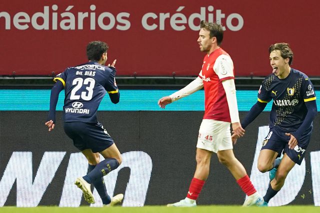 Famalicão: Dias e Sá formam sociedade triunfal