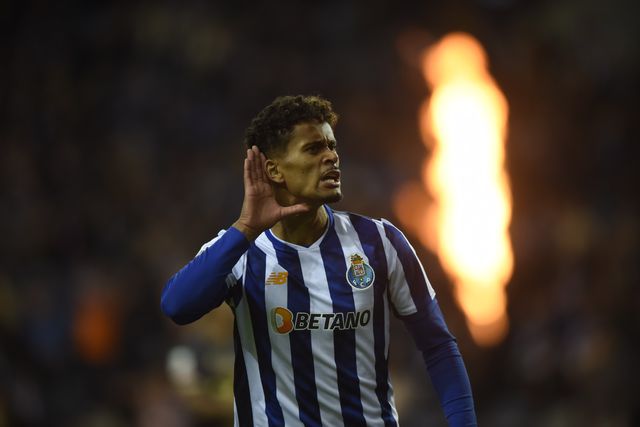 FC Porto: gesto de Gonçalo Borges de mão na orelha não é inédito