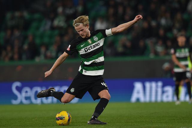 Hjulmand em estilo a rematar à baliza adversária