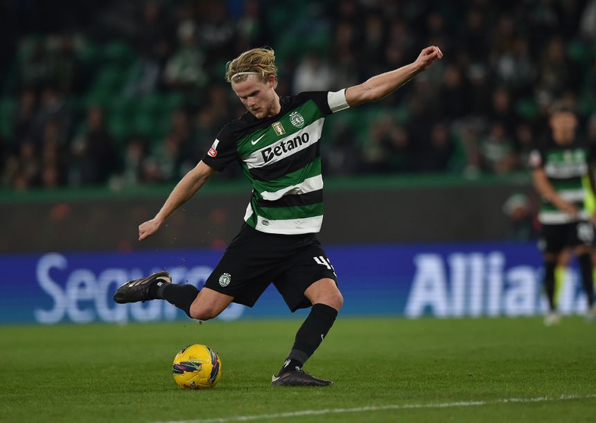 Hjulmand em estilo a rematar à baliza adversária