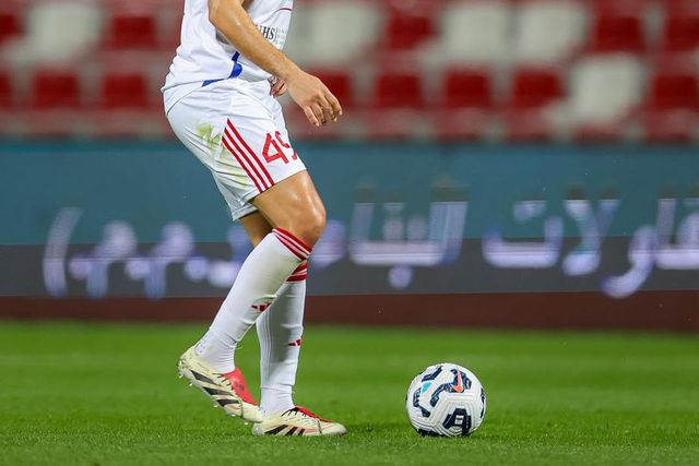 Adel Taarabt em ação pelo Al Sharjah - Foto: Adel Taarabt/Instagram