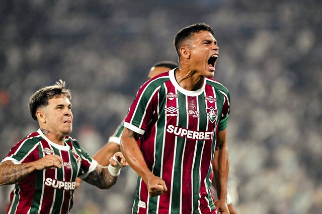 Thiago Silva pretende jogar o Mundial do próximo ano