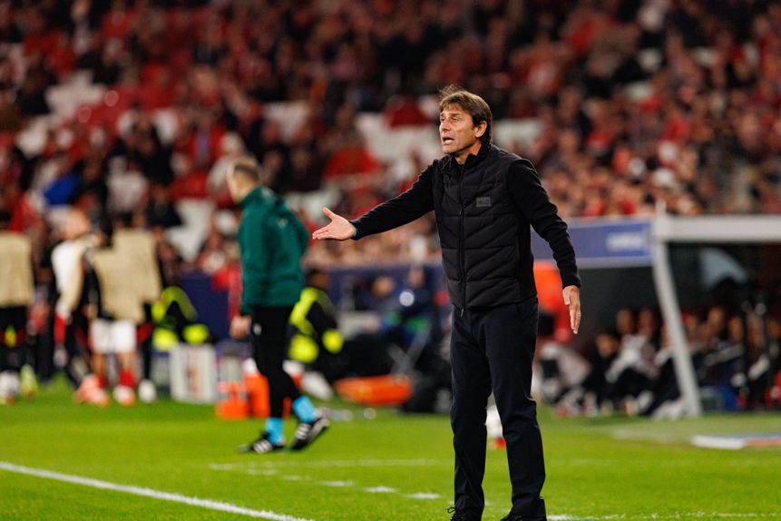 Antonio Conte, treinador do Nápoles, na Luz