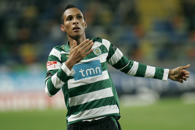 Liedson jogou de leão ao peito de 2003 a 2011 - Foto: A BOLA