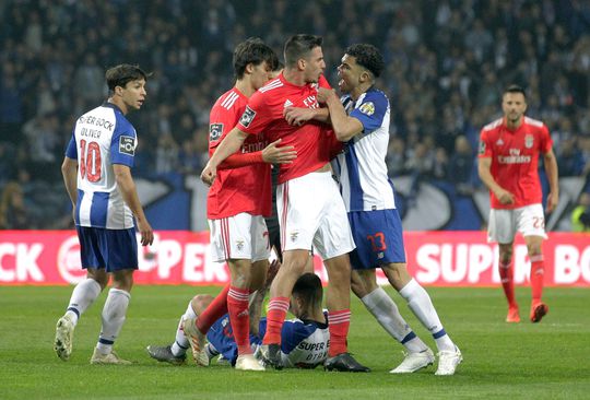 Mercado Benfica (oficial): Gabriel rescinde contrato