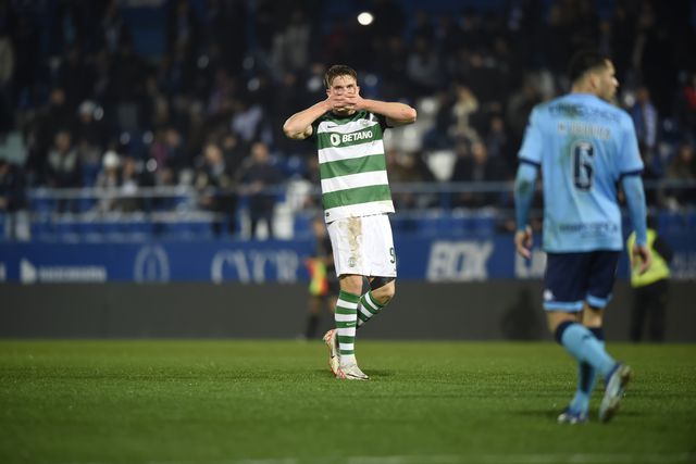 VÍDEO: Gyokeres restabelece o empate em cima do intervalo