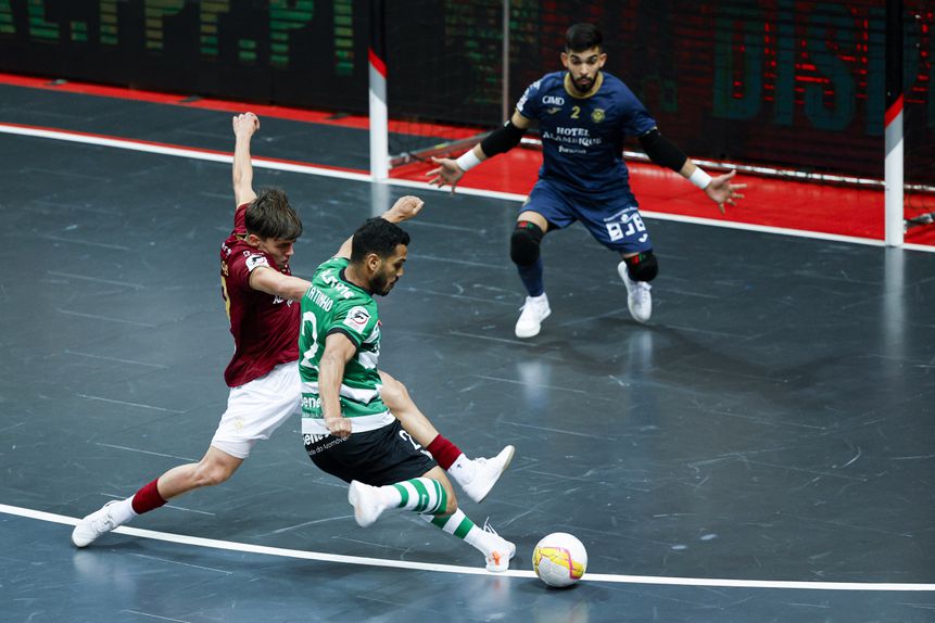 Tatinho fez 34 jogos pelos leões e marcou 11 golos