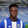 Mercado FC Porto: mais um talento da B renova contrato