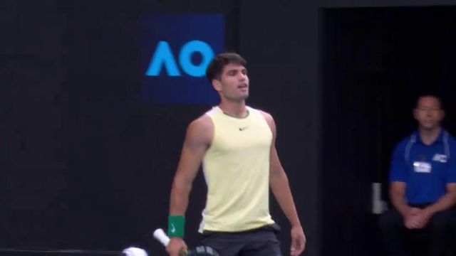 É só mais um ponto do outro mundo de Carlos Alcaraz