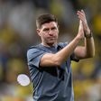 Steven Gerrard pediu para deixar a Arábia Saudita