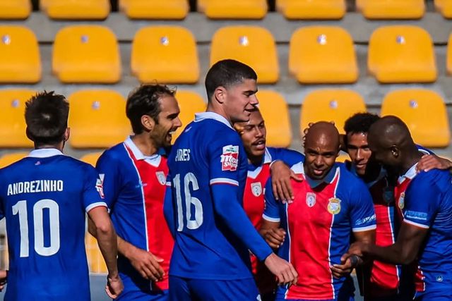 FC Porto B perde em Alverca e está cada vez mais aflito