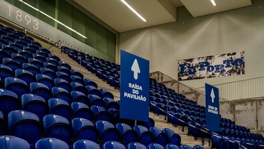 EM DIRETO: siga a AG do FC Porto, com auditoria e futebol em pano de fundo