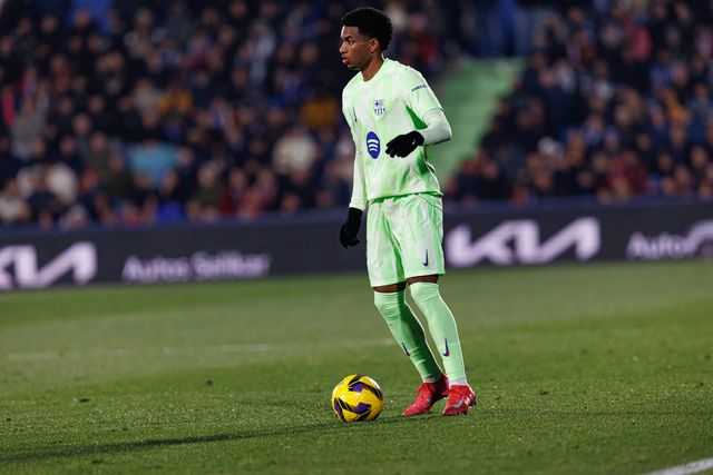 Barcelona: Baldé 'descai-se' e revela saída de companheiro de equipa