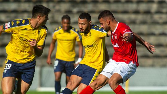 Destaques do Santa Clara: motor de Pedro Ferreira não chegou para o empate