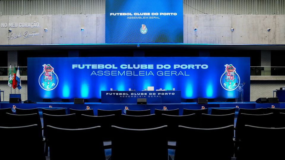 Dragão Arena é palco da AG Extraordinária do FC Porto