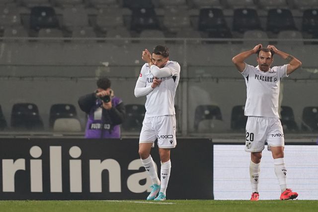 Castelo desmorona na segunda parte e soma mais um empate (crónica)