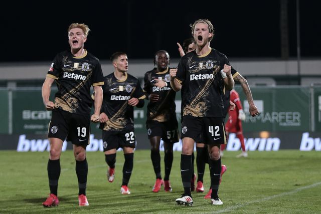 Rio Ave-Sporting: leões passeiam-se em Vila do Conde