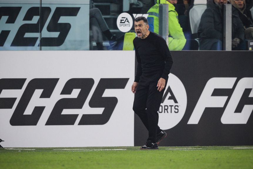 Sérgio Conceição, treinador do Milan, não esconde desagrado