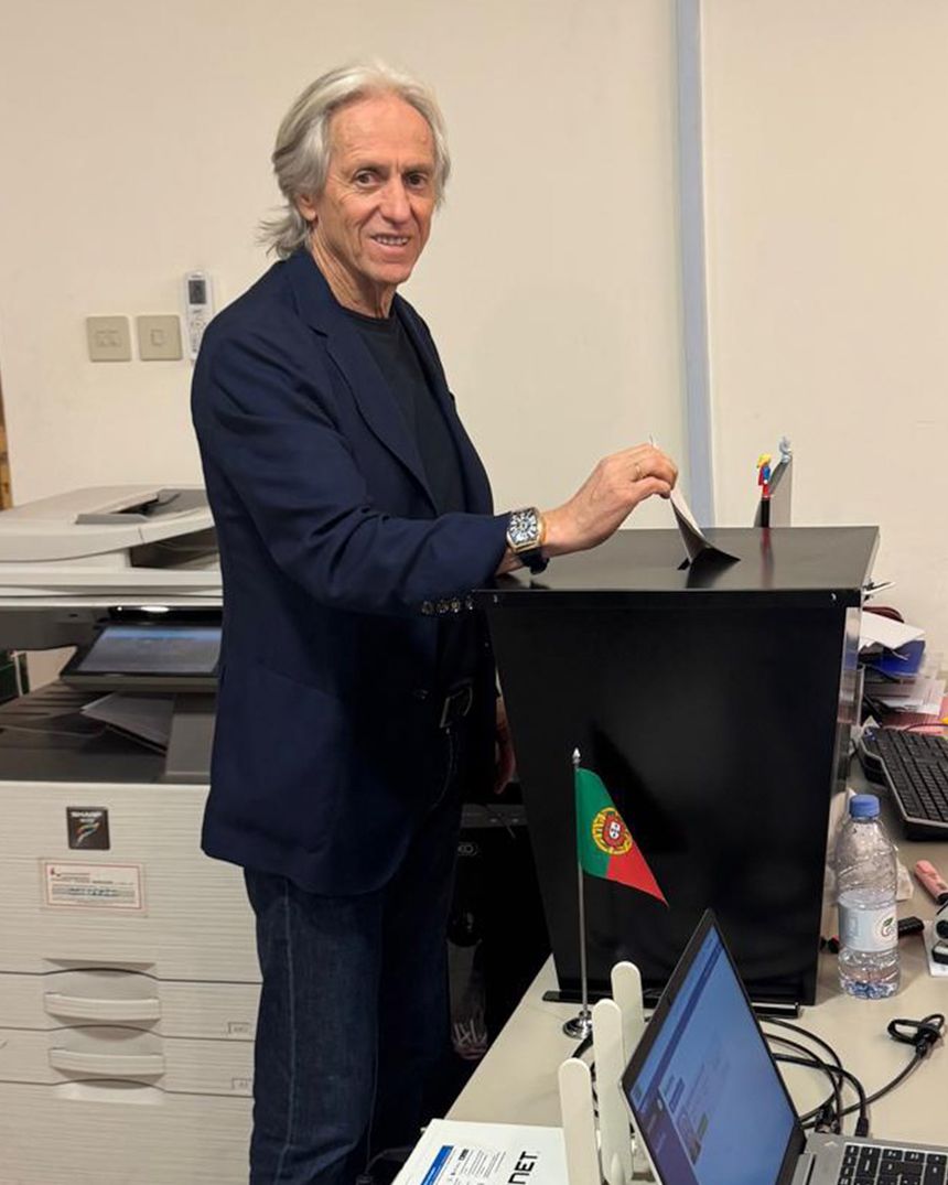 Jorge Jesus exerceu o direito de voto - Foto: jorgejesus/instagram