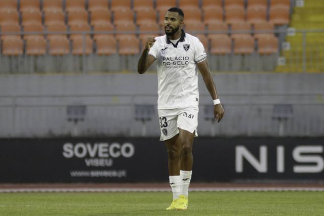 Camisola 33 não se cansa de marcar golos e emblema da cidade de Viriato sonha com o regresso aos grandes palcos