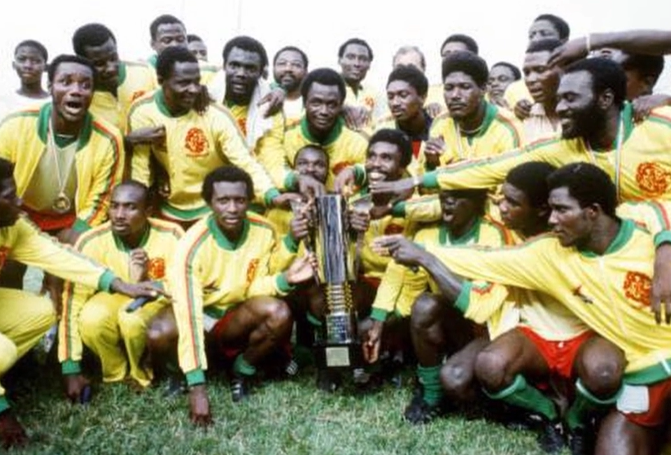 1984 - Camarões - vitória sobre a Nigéria (3-1) - Imagem: YouTube