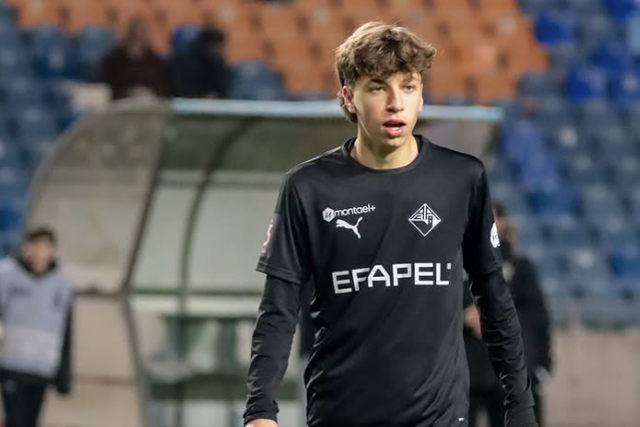 Tarde histórica para o 'miúdo' Tiago Soares - Foto: academicaoaf