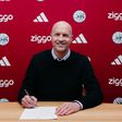 Jordi Cruyff a assinar contrato com o Ajax - Foto: Ajax