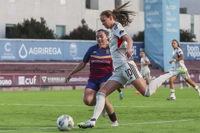 Caroline Moller marcou pelas águias em Torres Vedras
