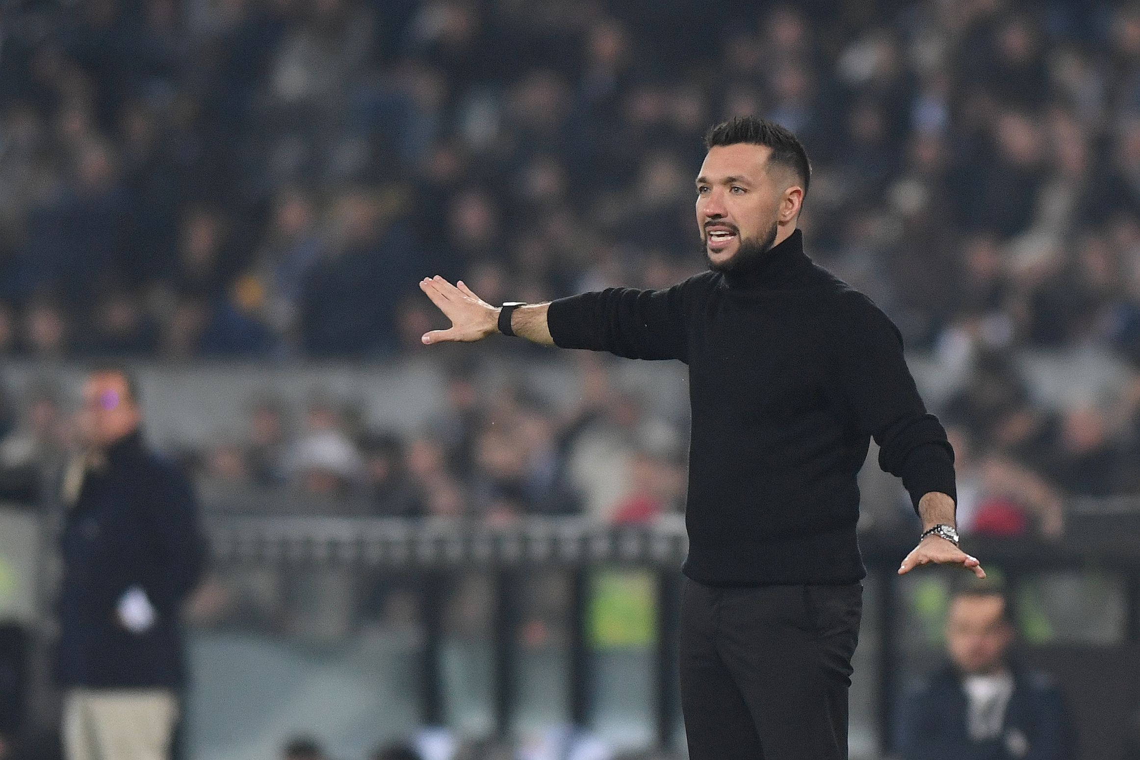 Farioli no banco do FC Porto no jogocom o V. Guimarães - Foto Rogério Ferreira/Kapta+