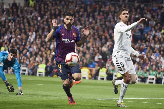 Luis Suárez revela que esteve perto de substituir Benzema no Real Madrid