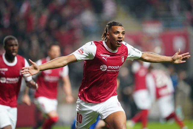 SC Braga regressa às vitórias ao bater em casa o Farense