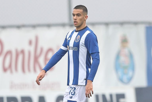 FC Porto mostra estado em que ficou perna de Gabriel Brás: «Mais um penálti claro...»