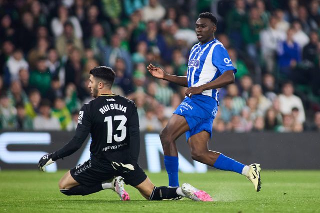 Betis de Rui Silva desce para sétimo lugar ao empatar com o Alavés